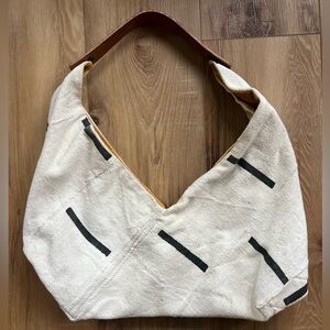 Treehouse Designs Maui Rumi Reversible Boho Shoulder Crossbody Tote Mod Cloth